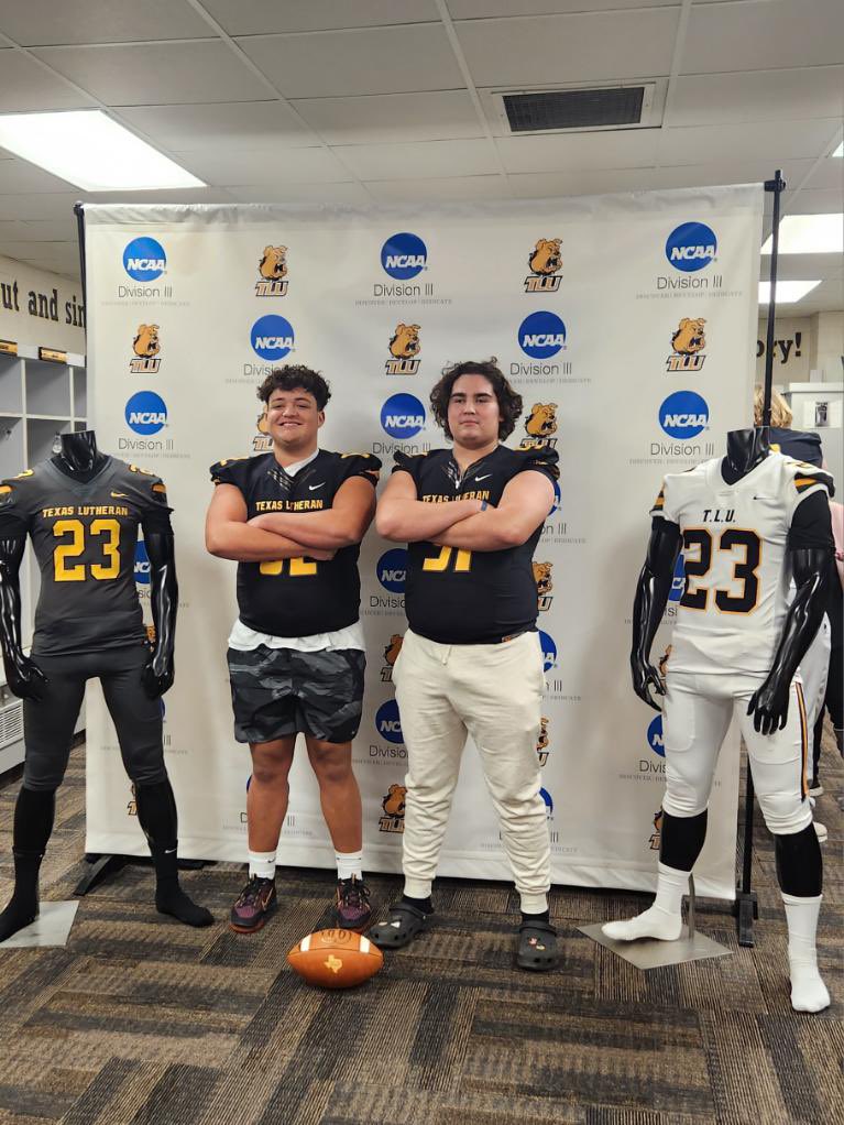 cdenn51's tweet photo. Had a great time at my first office visit to TLU. Thanks to all the coaches for making the experience a great one. #tlufootball @CoachBeauGrech https://t.co/4WQzanqqaD