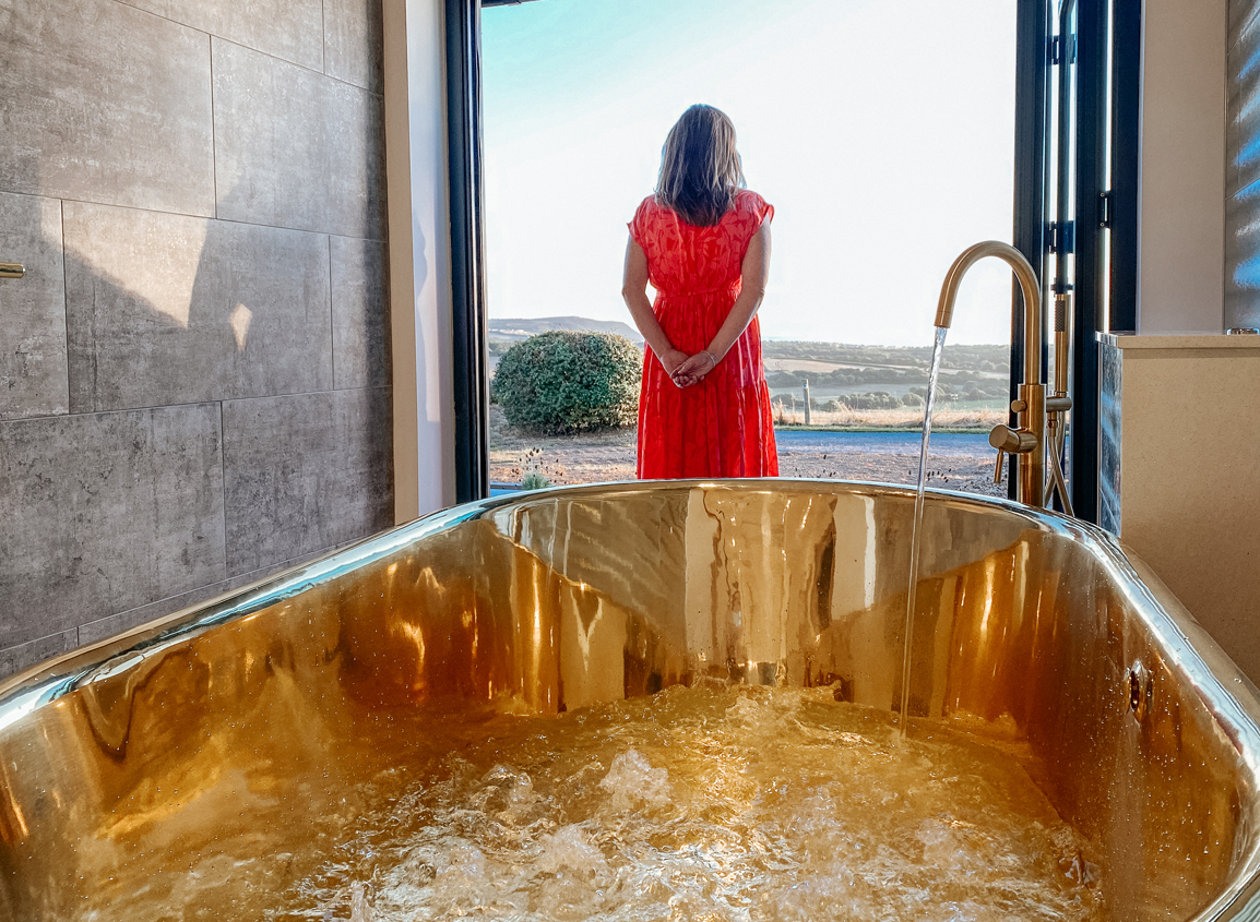 Wooldown Holiday Cottages tweet media