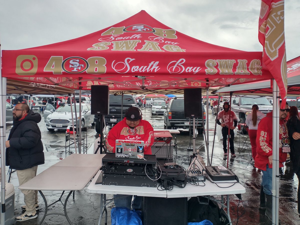 CODESOFWAR's tweet photo. Playoffs Let's Go Niners! https://t.co/fXpHnyUnnL