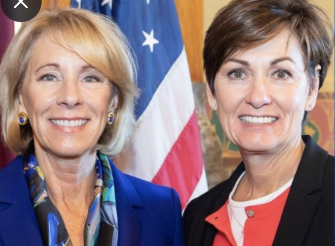 SenClaireCelsi's tweet photo. Michiganders soundly rejected vouchers promoted by Betsy DeVos. She's been pedaling vouchers around the country (including Iowa) like a snake oil salesperson. I saw her in the State Capitol the day she met w/ Gov. Reynolds &amp; Republicans in 2019. https://t.co/0pVjEJBjGb https://t.co/xXEsJHvQsg