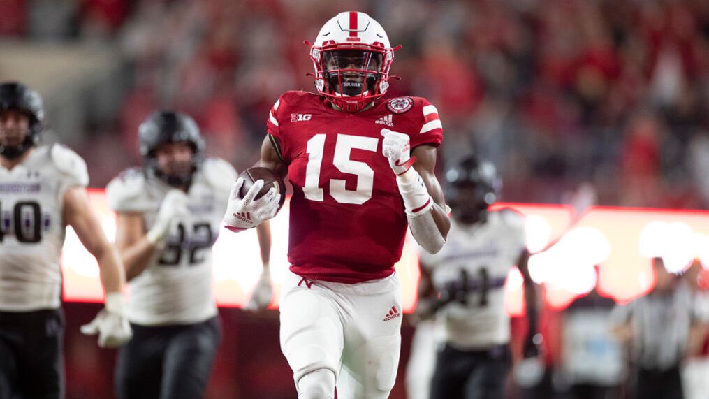 BarstoolHusker's tweet photo. Sounds like the rumors are true‼️

Zavier Betts is expected to return to Nebraska for the 2023 season‼️ https://t.co/rlFKKl9c5r