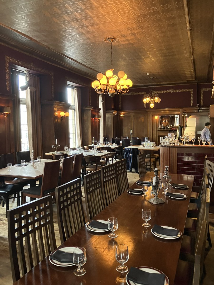 teaecos's tweet photo. Today I ate a fabulous Dahl in a beautiful dining room @motherindiagla - an experience only enhanced by the fact it was accompanied by a glass of iron bru. #simplepleasures #joyinjan #gingergoodness #glasgowdoesitbetter https://t.co/xwhAHAAlX3