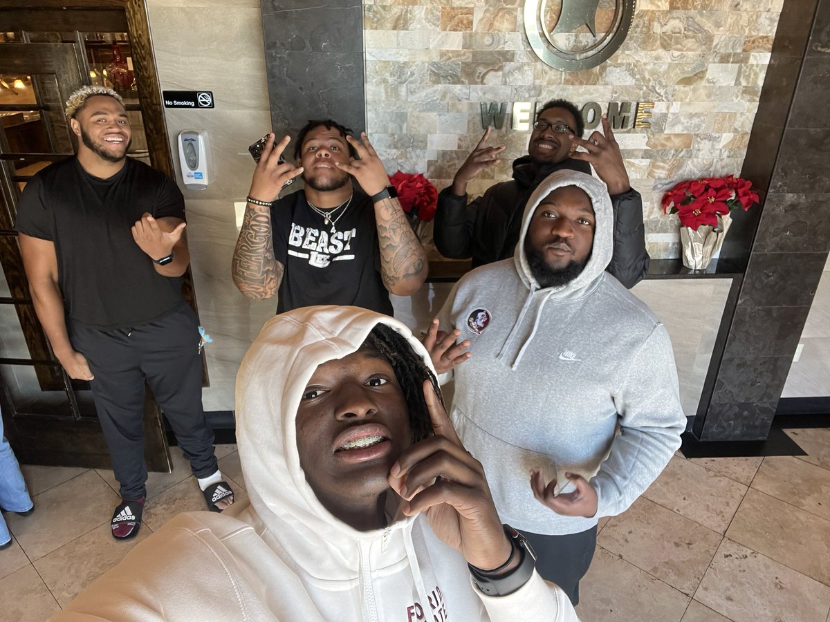 Out to eat with the bigs🦍🦍!!!!🤞🏾🤞🏾
<a href="/QaeshonSapp/">TALENTED™️(55)⚔️🤍</a> <a href="/robertscottOL/">Robert Scott🎒🏈</a> <a href="/DmitriEmmanuel/">Coach Meech</a> <a href="/Jaz2K_007/">Jazston Turnetine</a>