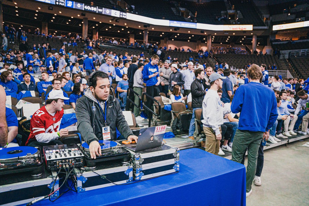 BluejayMBB's tweet photo. It's time to 🤘🎸‼

#GoJays https://t.co/MOHoLSxLvu