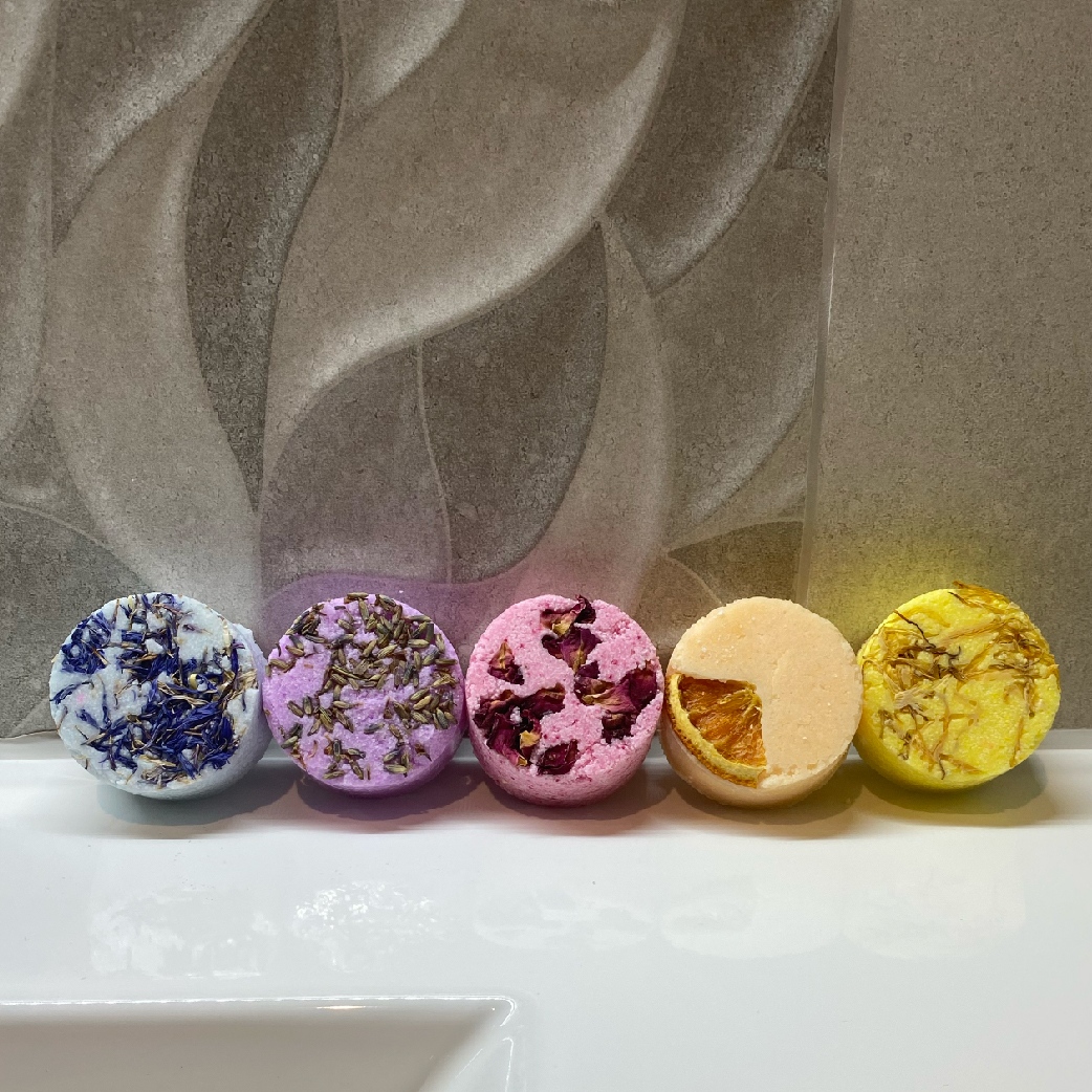 colour_scent's tweet photo. Essential oil bath creamers 
#essential oils #bathcreamers#scentandcolourboutique

https://t.co/xemxaAPf8Y https://t.co/McsB8l4yUz