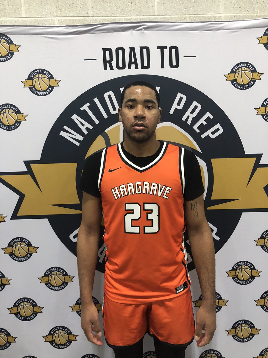 PrepNational's tweet photo. .@HargravePGBB stays undefeated after a tight contest against St. Andrewโs. Indiana State commit Jaden Daughtry impressed scoring 16 points. https://t.co/QhCwezI0q3