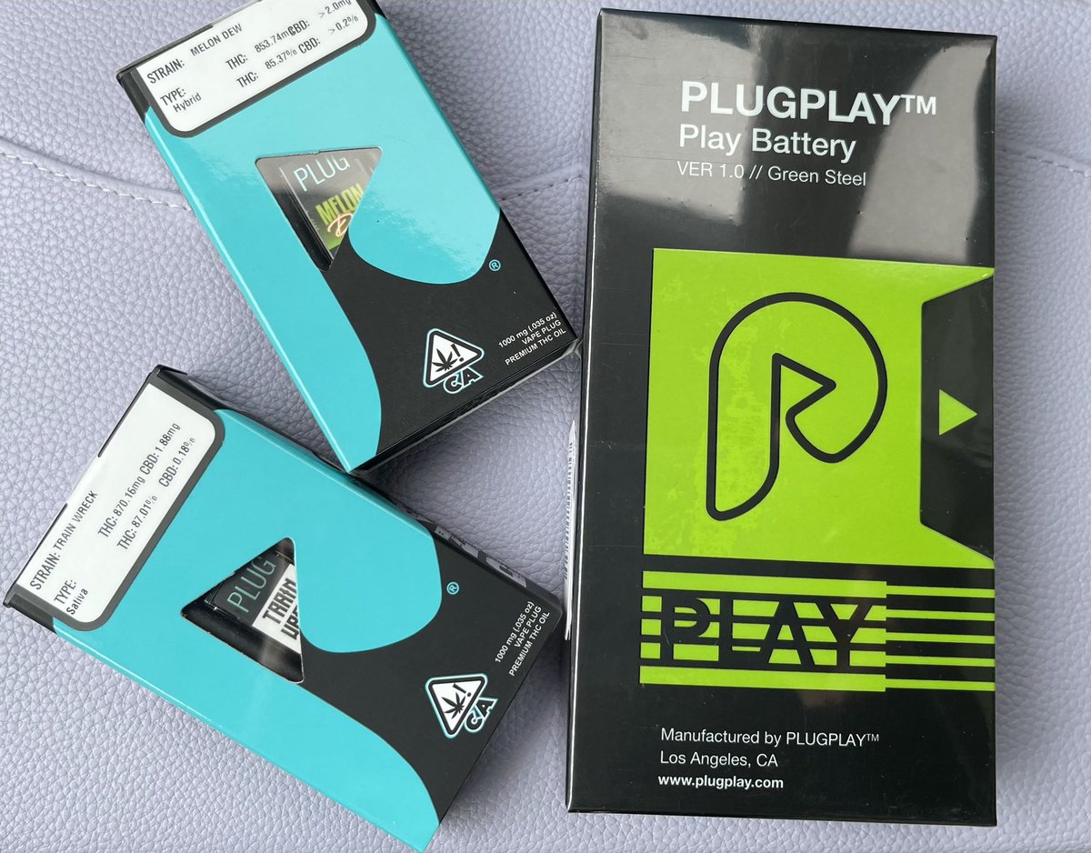 blss_ths_mss's tweet photo. I’m such a sucker for packaging @plugplayallday #nostalgic #millennial #trainwreck #howfitting #melondew https://t.co/XPM7wDk3pU