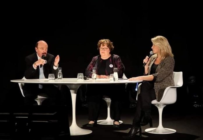 🔴 LES VŒUX D'AMIENS 2023

Brigitte Fouré, Maire d'Amiens, et Alain Gest, Président d'Amiens Métropole, ont présenté leurs vœux ainsi que leurs objectifs pour 2023 aux Amiénois dans l'enceinte du Coliseum ! 

#Amiens #CCI #AmiensMétropole