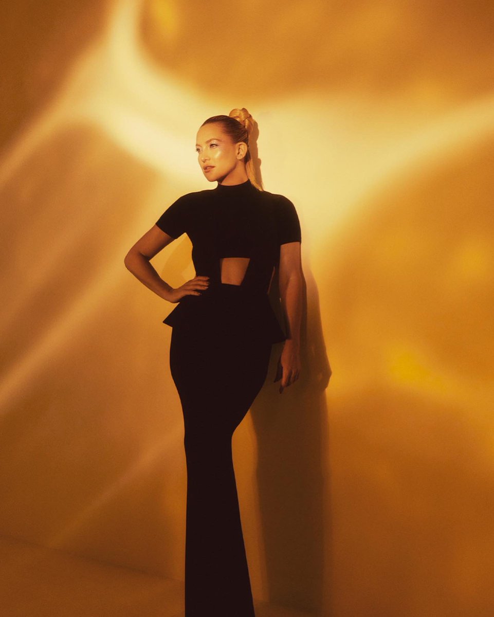 TheWallGroup's tweet photo. “The After-Dark Issue” featuring #KateHudson for @byrdiebeauty. 
⠀⠀⠀⠀⠀⠀⠀⠀⠀
Styled by #SophieLopez, hair by #GregoryRussell, manicure by @Ashlie_Johnson, photographed by #JonnyMarlow. #TWGArtists https://t.co/3ujkh7UKop