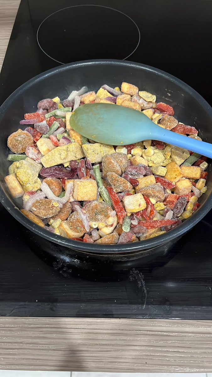 Louise P tweet media