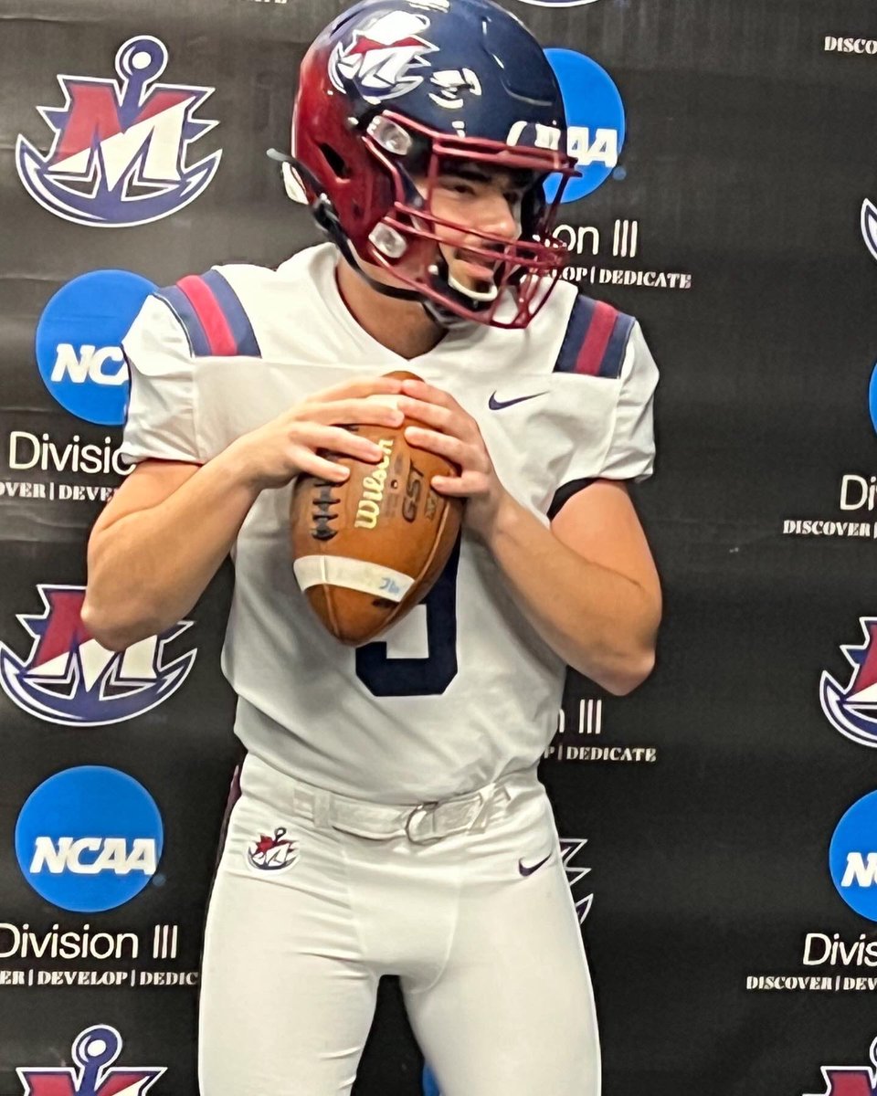 ZenFuiaxis's tweet photo. Had an amazing time on my official visit to SUNY Maritime! Big thanks to @MickeyRehring @Coach_Wright7 @CoachSterling64          @CoachG_LIC @NYMaritimeFB https://t.co/jp167iTTxg