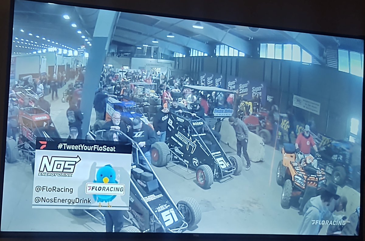NealMartin8's tweet photo. #tweetyourfloseat 
@FloRacing @NosEnergyDrink 
Chickasha Oklahoma enjoying the commentary from the shootout through the chili bowl. All the hard work is amazing thanks guys. @BrianDallasWard @KalebHart83 @connerwade66  fun to hear from @CarsonHocevar https://t.co/VpIUMoI2pX