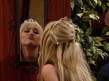 out of context hannah montana tweet media