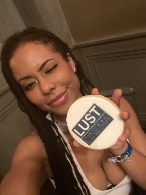 🥰🥰🥰 @Lust_Cinema https://t.co/Lf6r4nNiIS<a class="tags" href="/tag/lust_cinema">@lust_cinema</a><a href="/tag/mvsales"class="tags"><span>#mvsales</span></a>