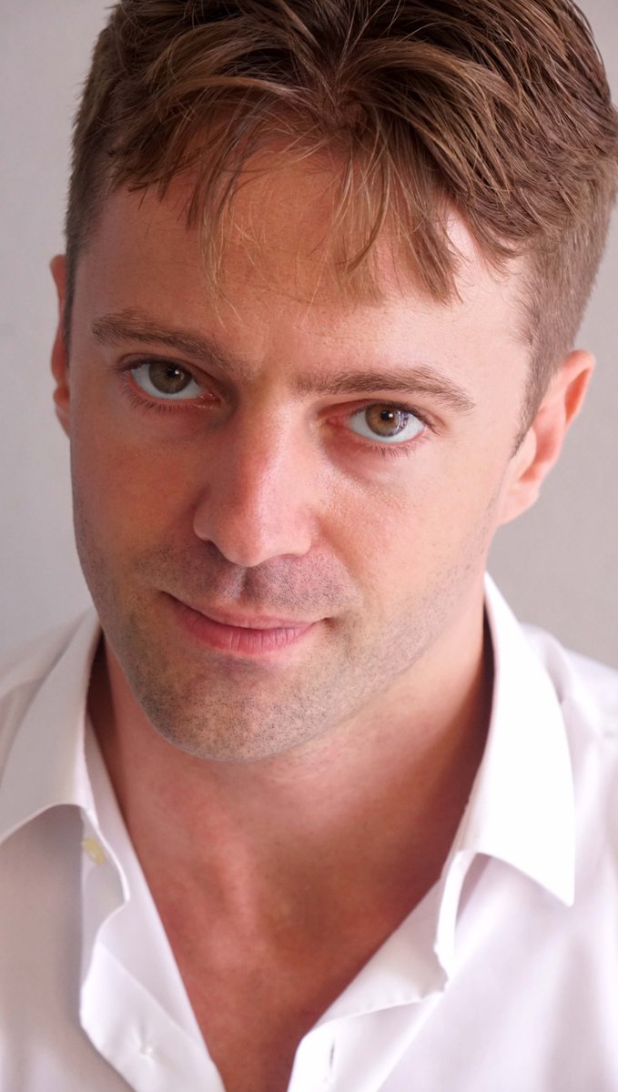 A serious look

#headshot #casting #cast #actor #acting #commercial #film