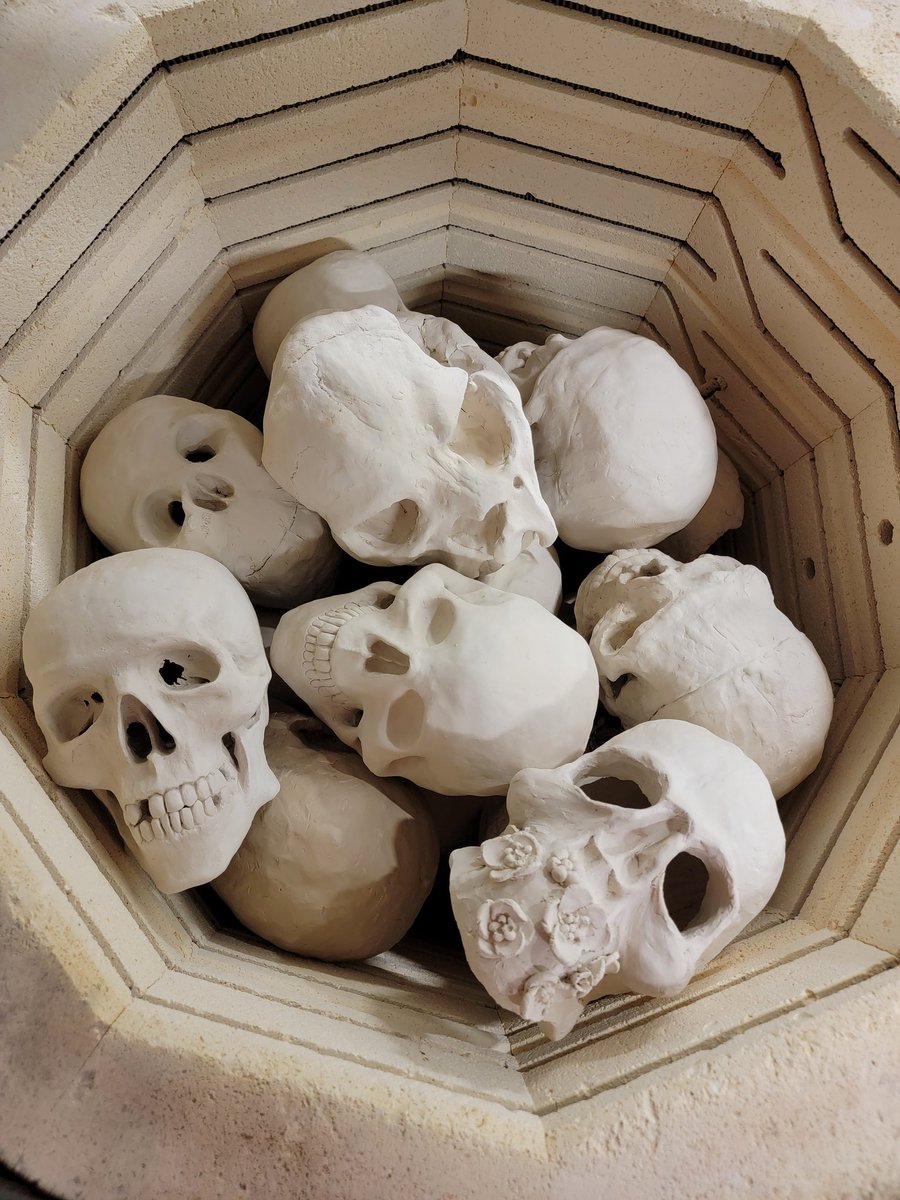 mikecallangelo's tweet photo. I just loaded a kiln full of skulls. #FHSCeramix https://t.co/Lh8e5Ag5XN
