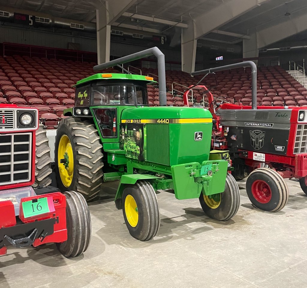 Dungannon_Dan's tweet image. Watching 2023 Midwest winter nationals in Shipshewana, Indiana. They have one awesome tough clay full length 300foot track inside💪 #fullpull23