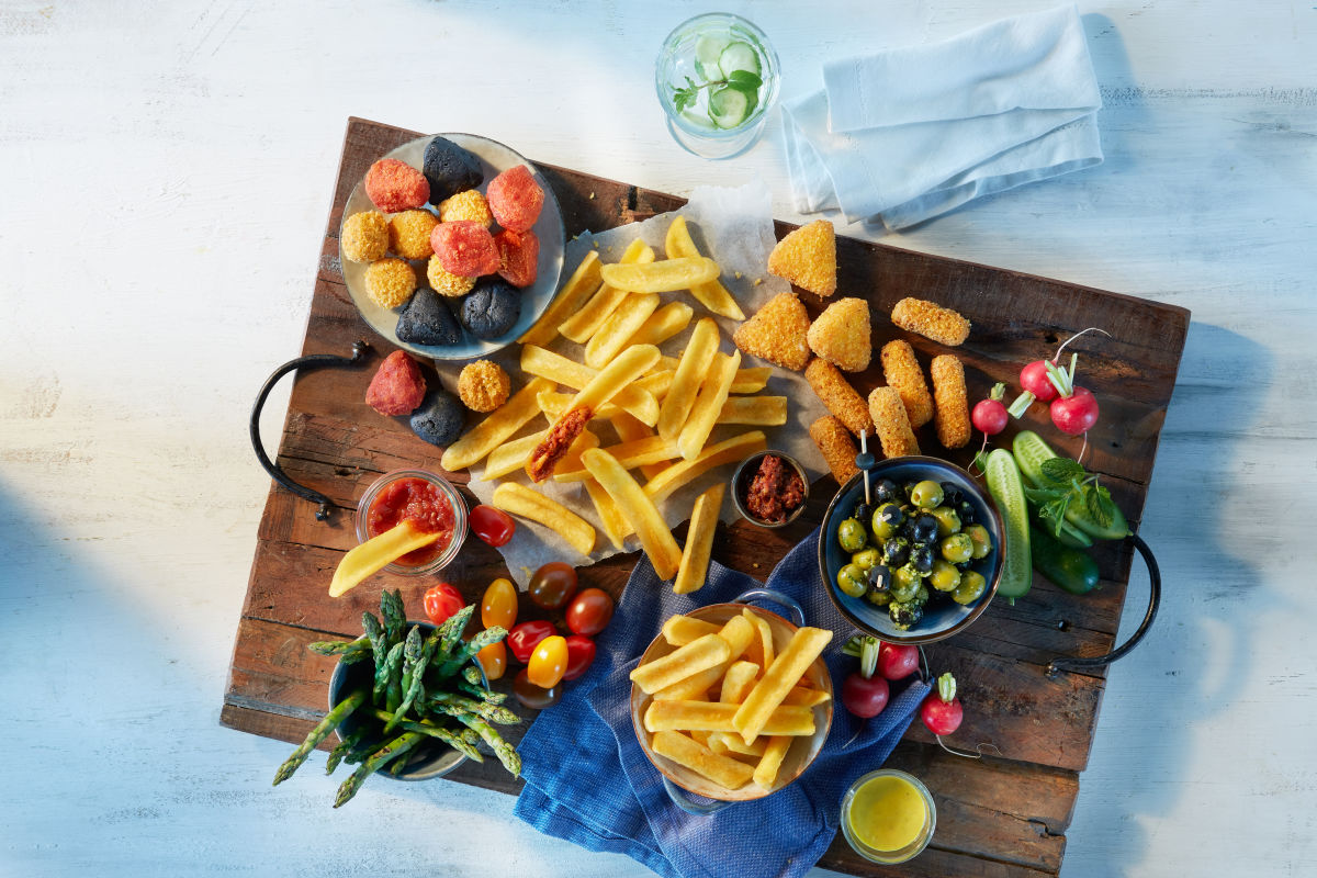 J&R Food Service Ltd tweet media