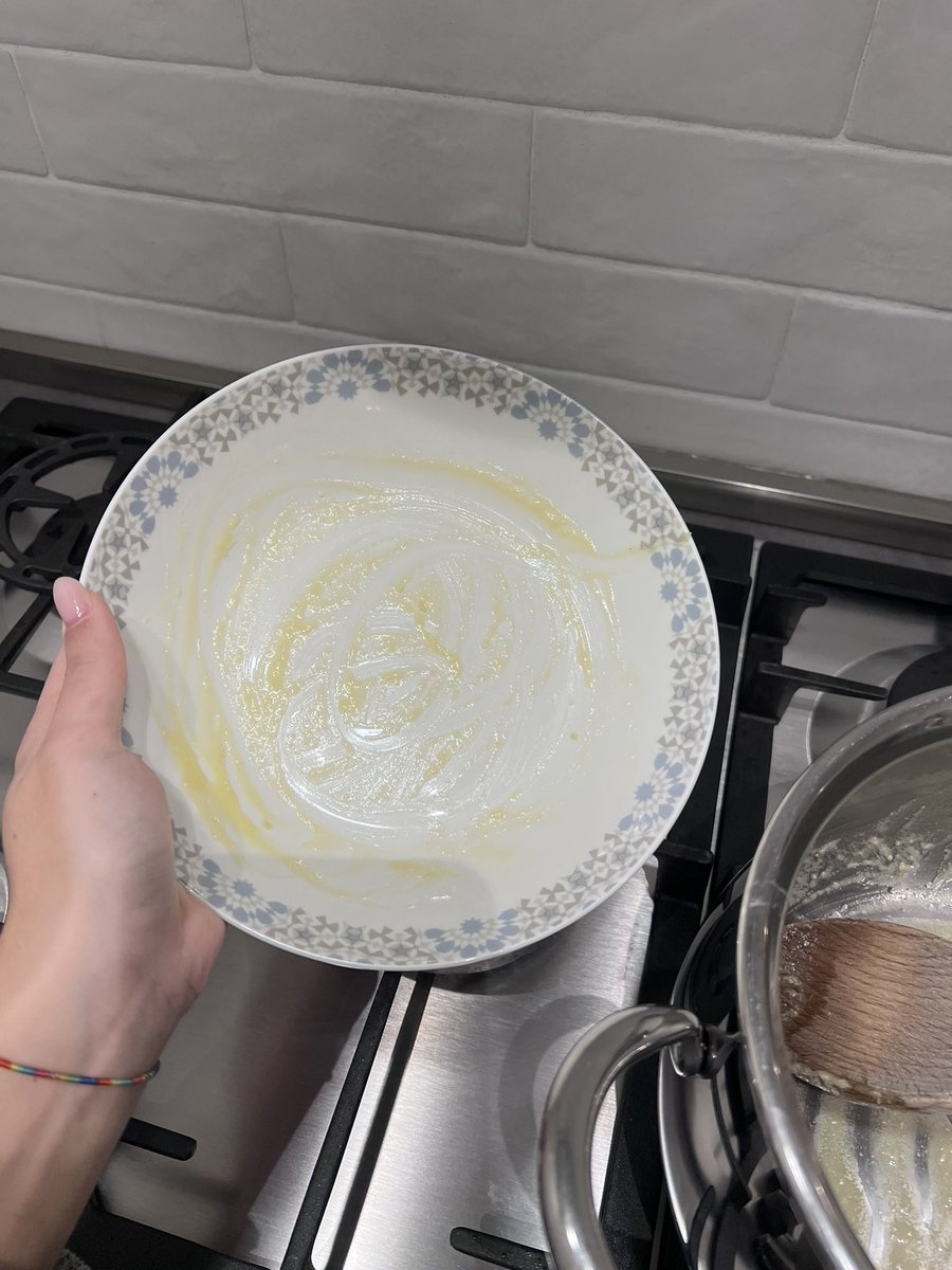 fayetalityyyy's tweet photo. sembra che ci abbia mangiato qualcuno?
#edtwt https://t.co/MMpJW97ZjD