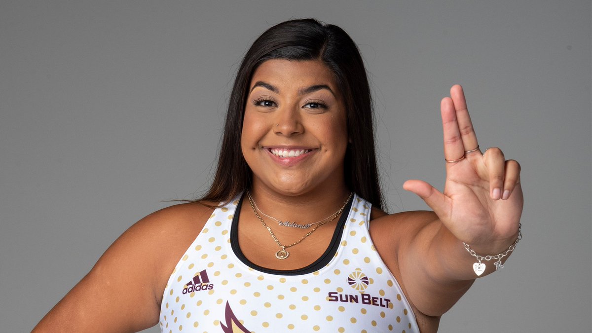 A nice start to her Bobcat career 👀 Freshman Melanie Duron wins the shot put at the Corky Classic with a throw of 16.01m/52-6.5 6th-farthest throw in school history #EatEmUp