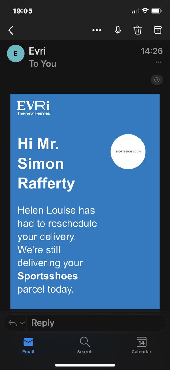 SimonRafferty's tweet photo. #Evri New name, same crap service! https://t.co/4xnd9oUiT0
