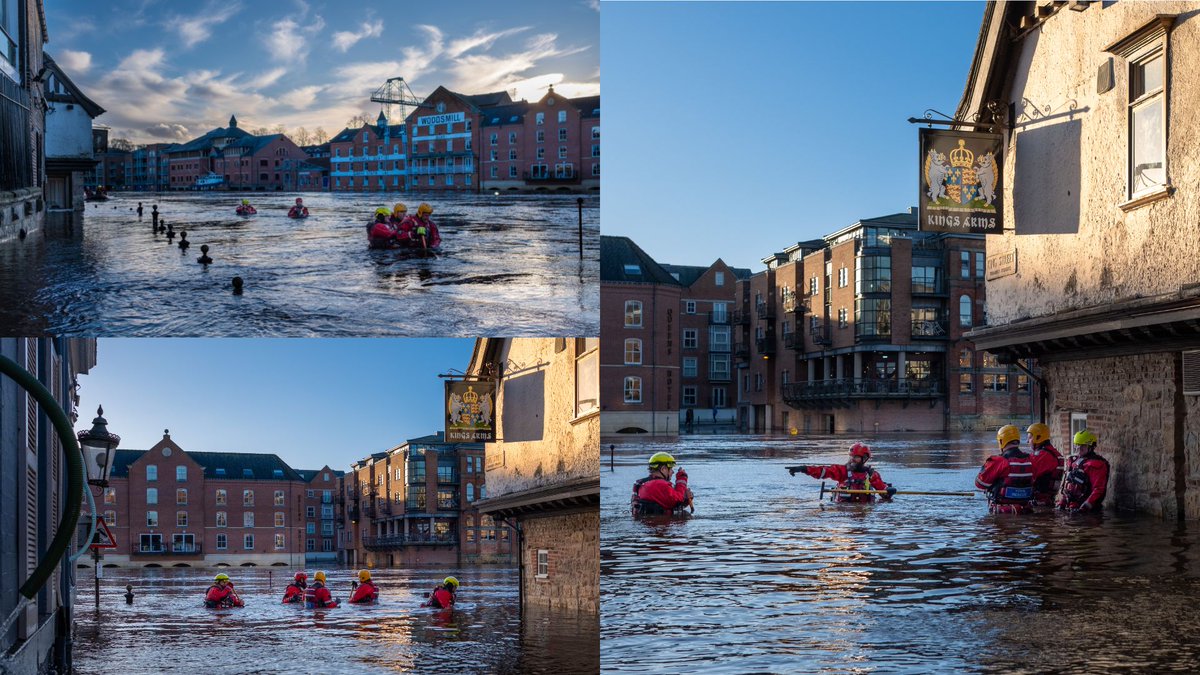 FalconerPhotos's tweet photo. Everyday heroes. Thank you @yorkrescueboat  👏👏👏 #York #ThePhotoHour https://t.co/2PmMXYa9Ct