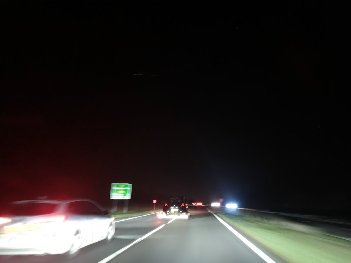 Flying visit down south for the day.  Almost back in Yorkshire 

#roadtrip #A1 #nightdriving
