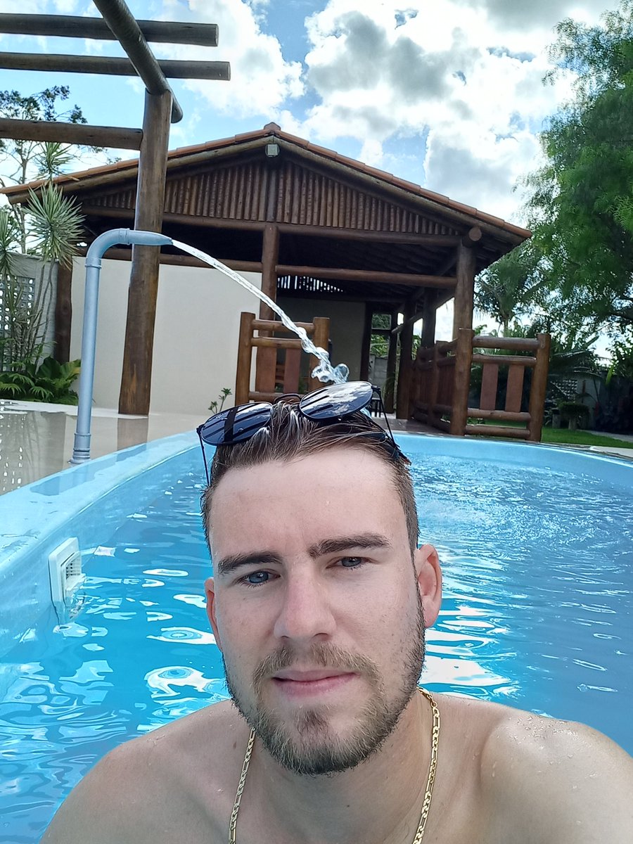 GabrielPanci's tweet photo. Dia 2.636 de janeiro! ☀️ https://t.co/bQOo54KxYp