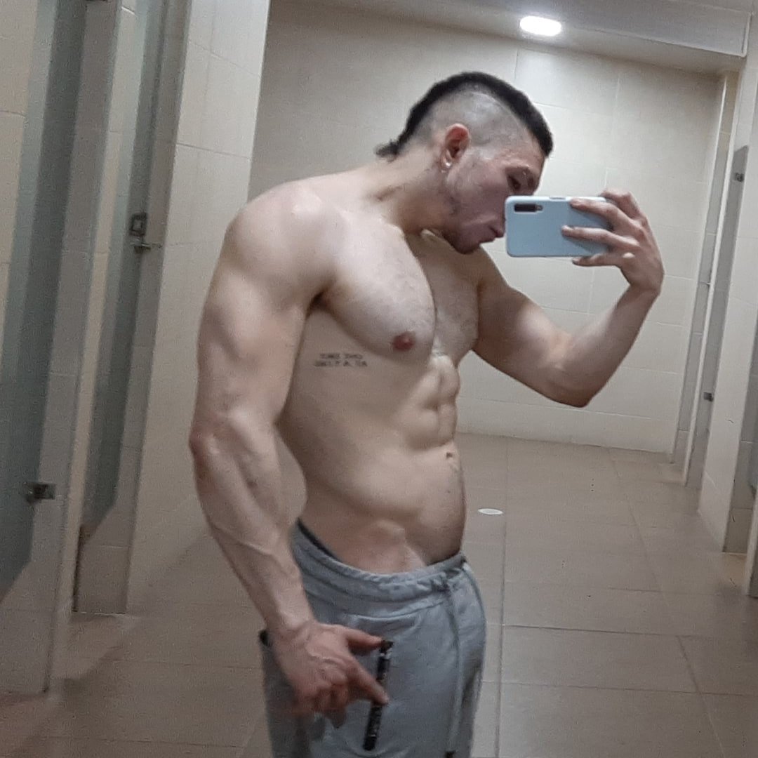 1397juan's tweet photo. Y si le damos 💦🤑🤑 https://t.co/JXPB1CbWZO