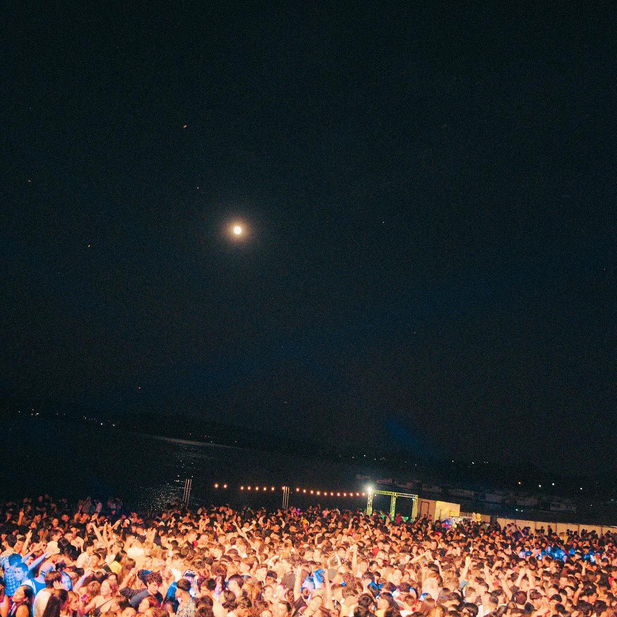 becoolprensa's tweet photo. Sábado 28 de enero GALAXIA ORIGEN 🚀✨

Predio Condesa Summer (Alcira Gigena) 📍

Tickets a la venta, link en bio 🎫

#becool #festival #alciragigena #becoolfest #verano https://t.co/7rLQsB50g6