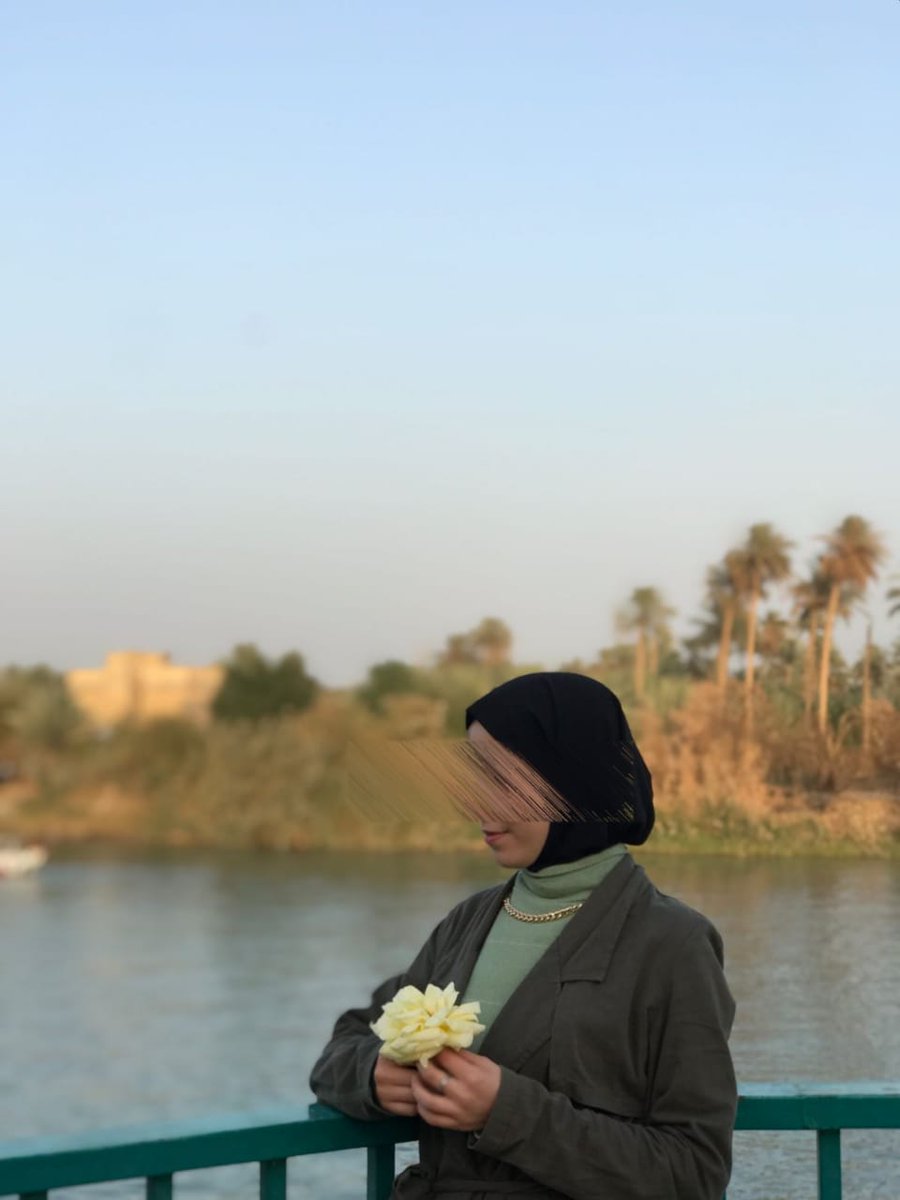H_rd26's tweet photo. -
"للشَّوقِ في روحي صَهيلٌ لاهـــــبٌ
كصهيلِ خيلِ الفاتحينَ بقُرطُبَــــــةْ."!
🤍🤎 https://t.co/W8DoQj8KBi