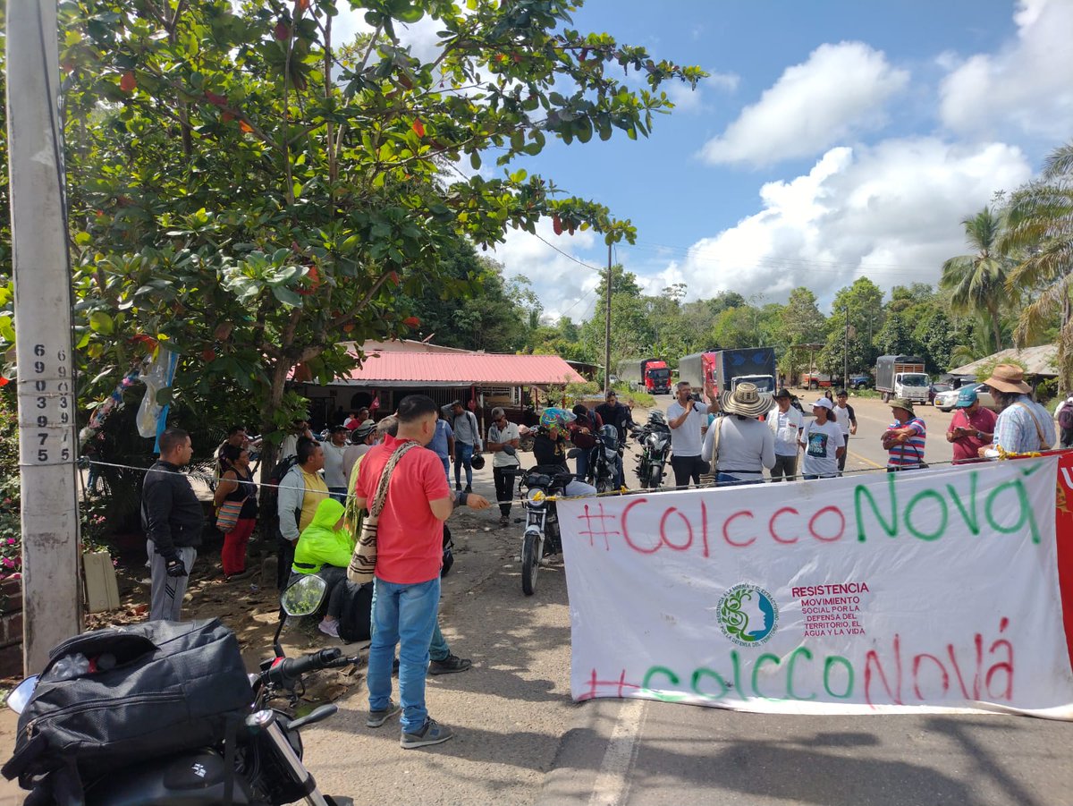 Expreso mi rechazo a las amenazas contra defensoras del ambiente de Barrancabermeja, San Vicente y El Carmen de Chucurí, que protestan pacíficamente contra proyecto minero en esa región. Desde <a href="/MinAmbienteCo/">MinAmbiente Colombia</a> respetamos su legítimo derecho a cuidar el agua, la vida y el territorio