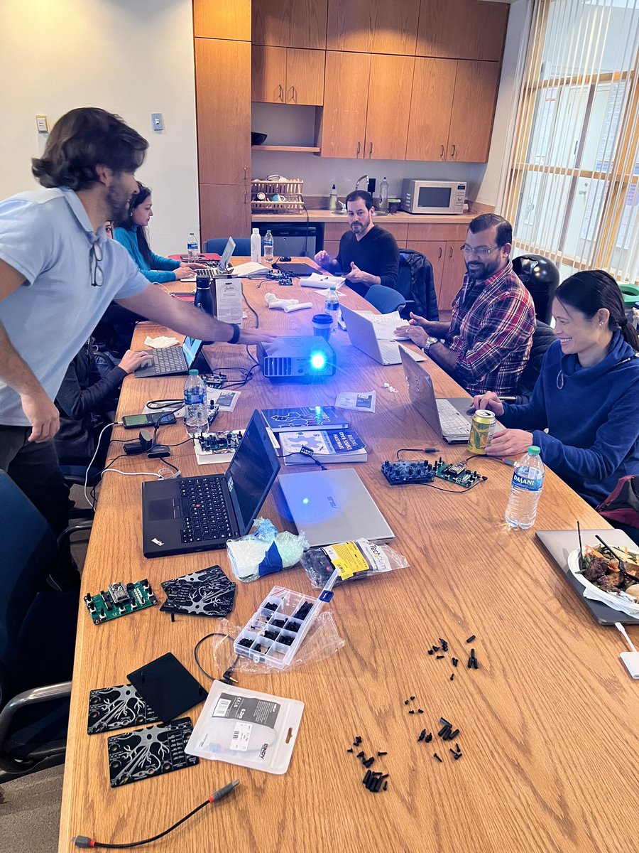 TurhanCanli's tweet image. Day 2 of OpenNeuroscience course @SBUpsych, funded by @dana_fdn, with @chagas_am from @TReNDinAfrica and openneuroscience instruction. Learning about Spikeling, a tool for teaching electrophysiology of neurons @SreyashiCUNY @poon_lab