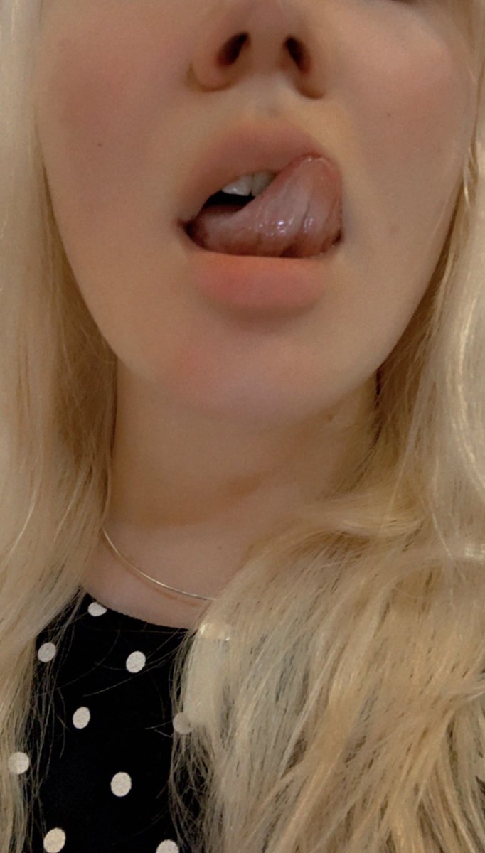 You dream of me, don’t ya?

Findom | Femdom | paypig | finsub | humiliation | foot fetish | cuck