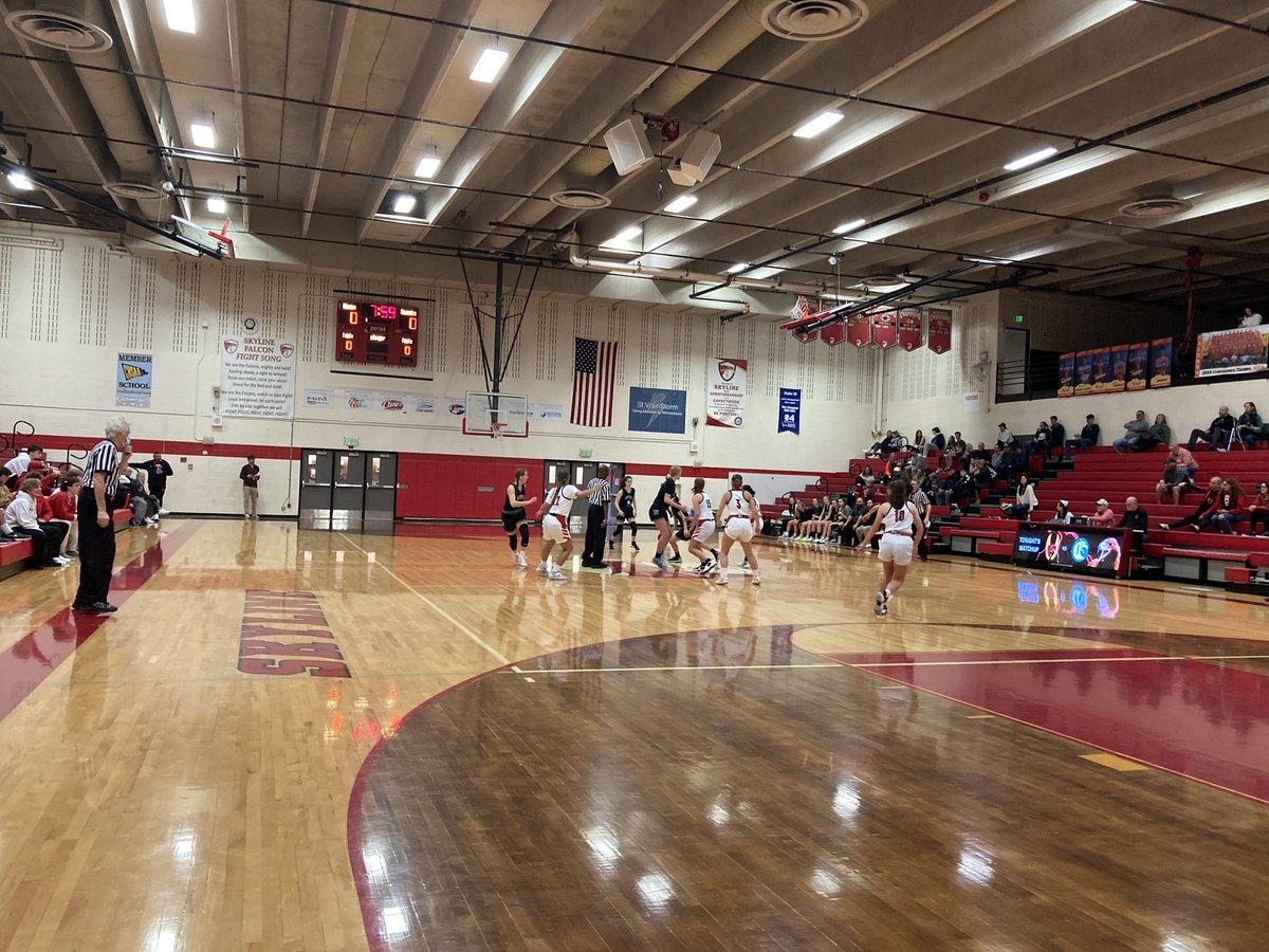 FalconAthletics's tweet photo. Lady Falcons are taking on the Cougars from Niwot in an afternoon contest. Go Falcons!@SkylineFalcons @theLINEboosters @goSVVSD @SHS_Principal @KarlaAllenbach #raisethebar #StvrainStorm https://t.co/cgvj2OsbHS