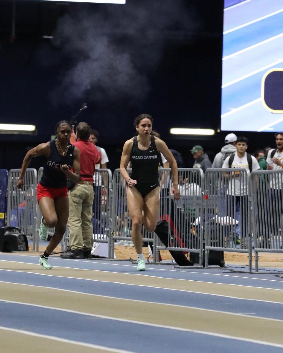 GCU_TrackXC's tweet photo. Friday’s Frames 📸
#LopesUp https://t.co/lxAyLDdW1K