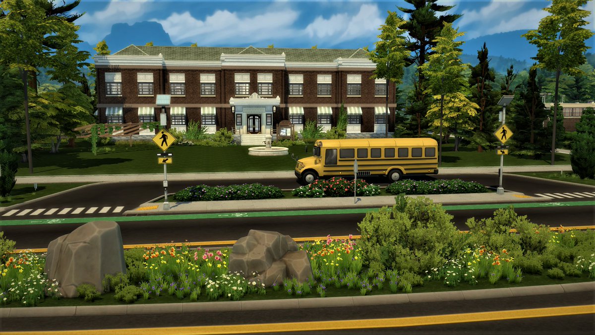 simprehend's tweet photo. Might do another attempt at an high school, this one certainly makes more use of the items in the pack, and the floorplan worked out great too... #sims4 #showusyourbuilds #sims4highschoolyars #sims4highschool #sims #thesims #thesims4 https://t.co/8J3c9epPn7