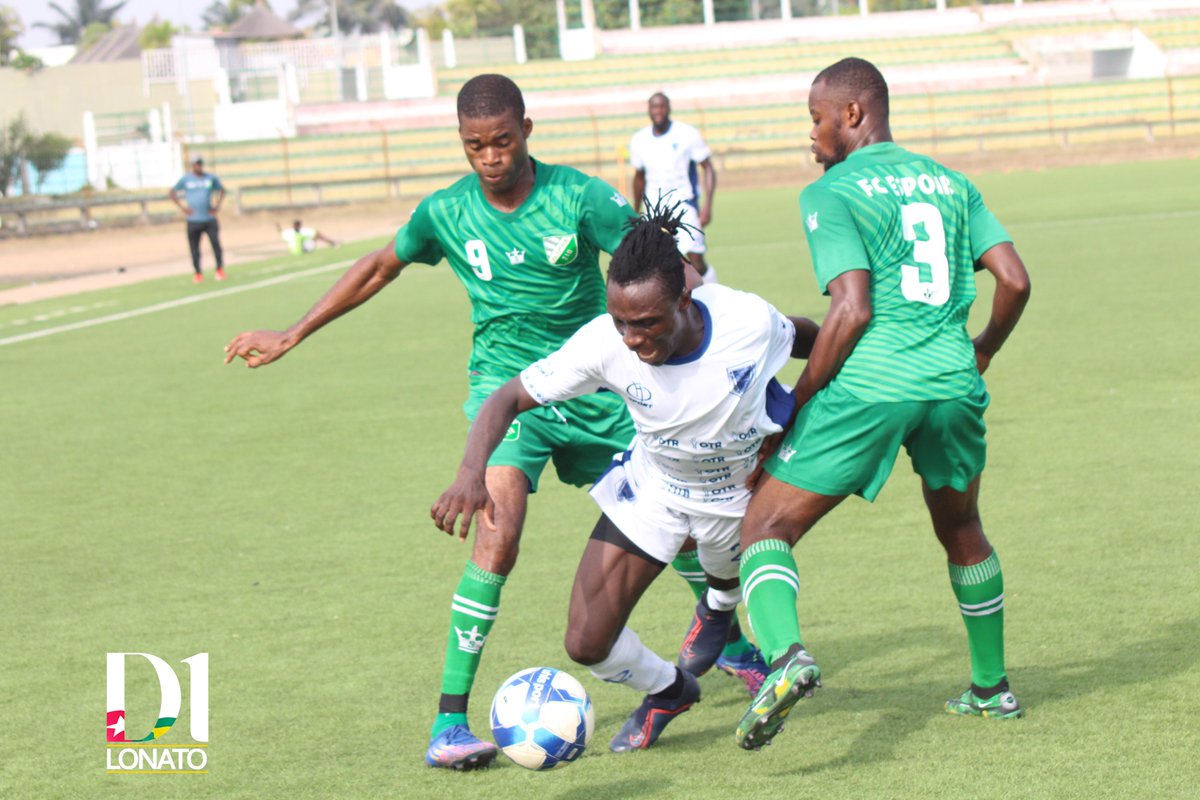 FtfTogolaise's tweet photo. 🟥#D1LONATO - Match avancé de la 11ème journée
📷#ESPOIR 0⃣ 🆚 2⃣ #ASOTR https://t.co/y5NBLbva7j
