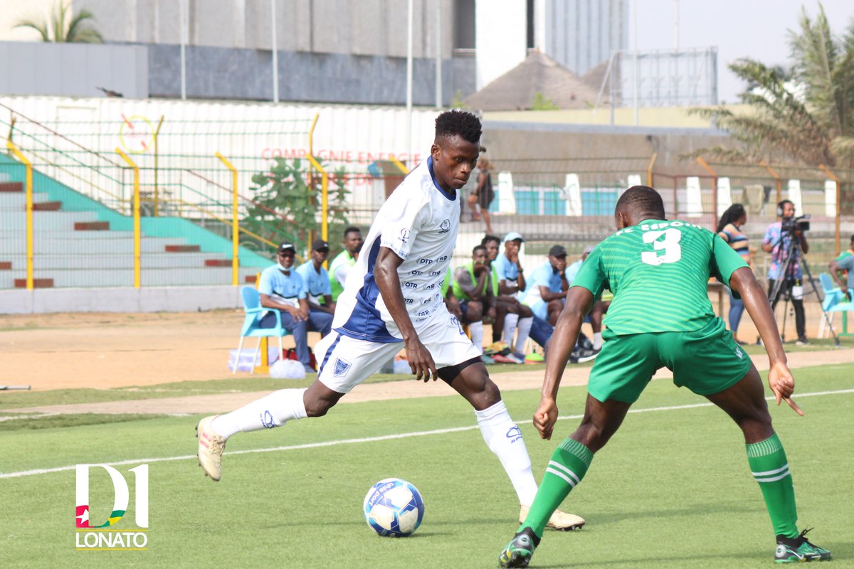 FtfTogolaise's tweet photo. 🟥#D1LONATO - Match avancé de la 11ème journée
📷#ESPOIR 0⃣ 🆚 2⃣ #ASOTR https://t.co/y5NBLbva7j