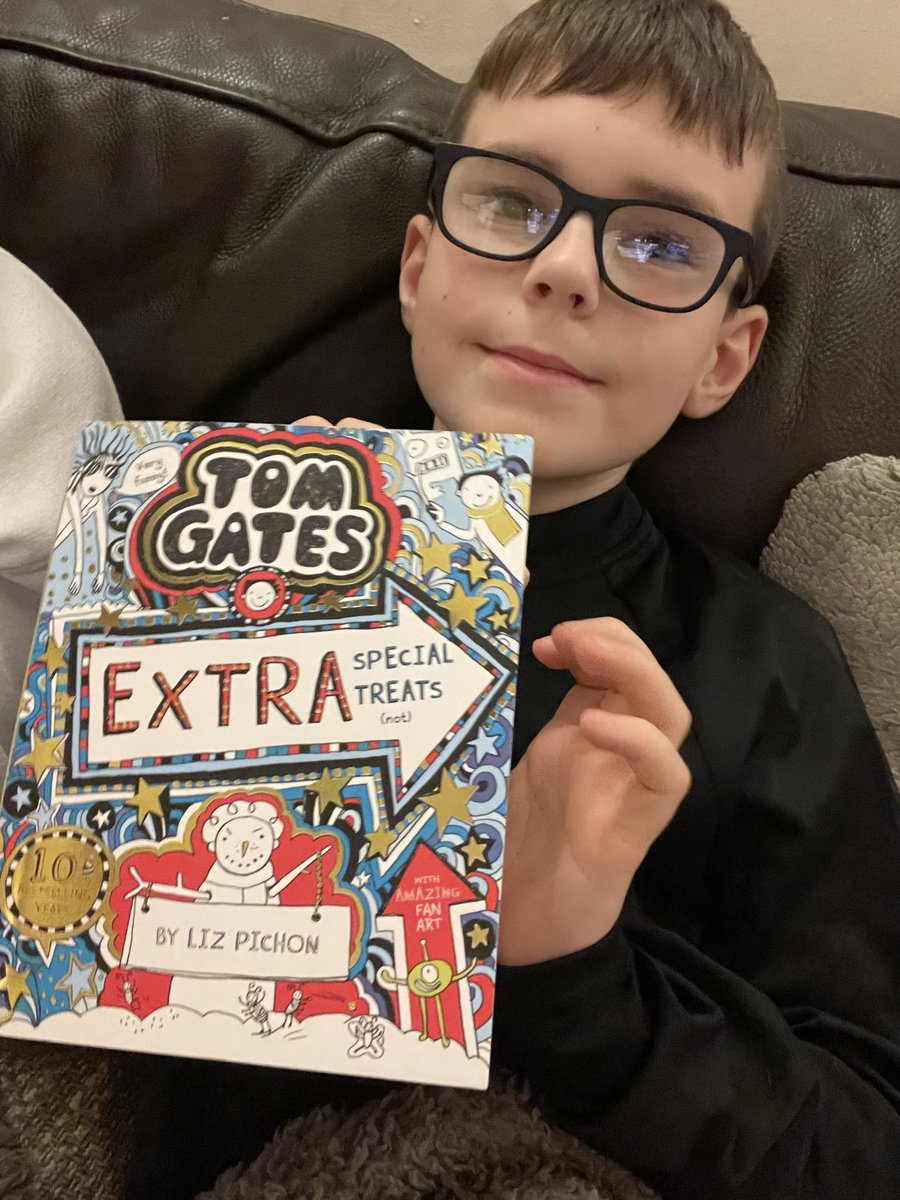 From a reluctant reader to being on his third book since receiving them at Christmas 👏🏻 thanks to <a href="/LizPichon/">Liz Pichon</a> for the #tomgates series