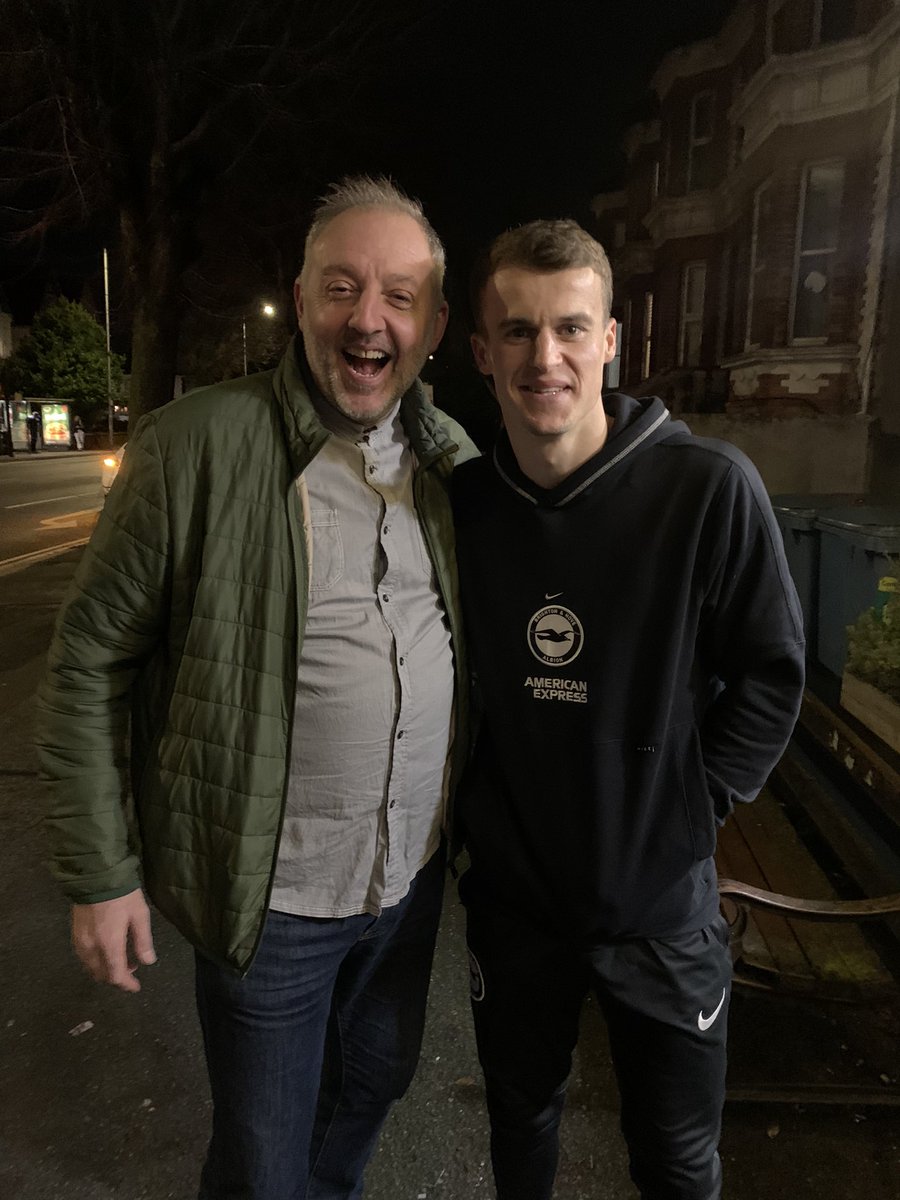 BigJimRock's tweet photo. You stop in the @TheFoghornMicro for a post match pint and who do you bump in to? #BHAFC https://t.co/MnOojzzYXK