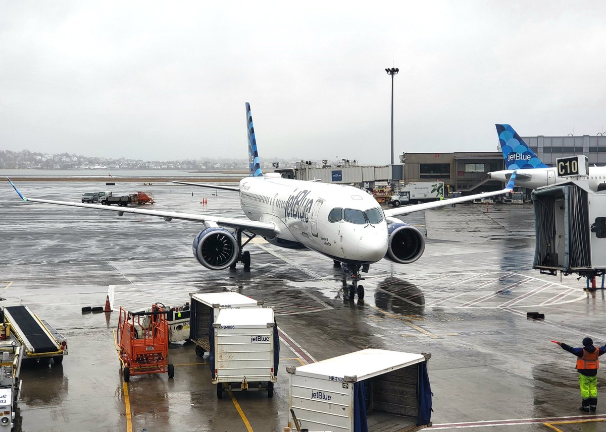 NeBaNi3's tweet photo. Excited to get on my first ever #Airbus #A220 flight with @JetBlue. My aircraft, named "Dawning of a Blue Era" just pulled up to the gate at #BOS! 🤩 #AvGeek #JetBlue #jetbluesofly https://t.co/0At8YulFVF