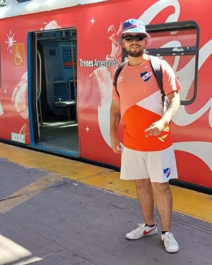 leoatmee's tweet photo. FELIZ DE SER EMBAJADOR 🇺🇾 EN ARGENTINA
ME ALEGRÓ MUCHO @NicoSilva1899 QUE HAYAS DISFRUTADO DE CONOCER POR PRIMERA VEZ BUENOS AIRES 🇦🇷
TE ESPERO PRONTO!
@arriba_bolso 🔥
#ArribaBolso #cndef
#decano #tricolor
#uruguay #nacional
#ClubGigante #BASAS #viajes https://t.co/Dn5bzGGEQg