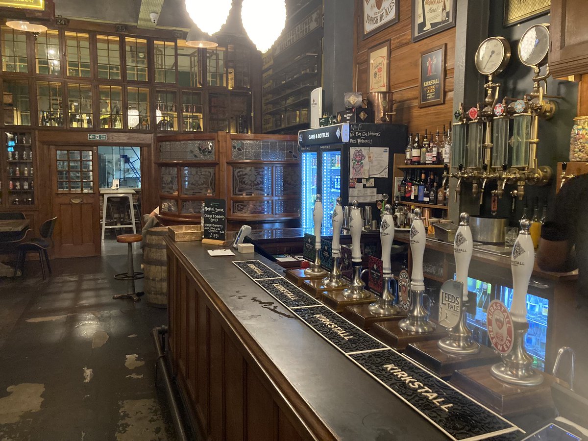 ThePubChampion's tweet image. With Steve &amp;amp; Richard from @kirkstallbrew at their amazing #taphouse! A wonderful end to the @OtleyPubClub @OtleyBootsnBeer #OtleyPubWalkers #KirkstallBrewery walk!