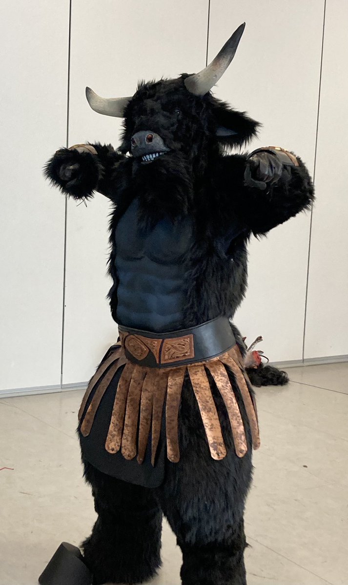 msthouston's tweet photo. First look: the Minotaur from our upcoming production of THE LIGHTNING THIEF: THE PERCY JACKSON MUSICAL opening Jan 29! (That’s Jonathan Bynum rockin’ the costume!) 

#percyjackson #houston #YesMST #pjo #percyjacksonmst #rickriordan #lightningthief https://t.co/jk3JIvPuXN