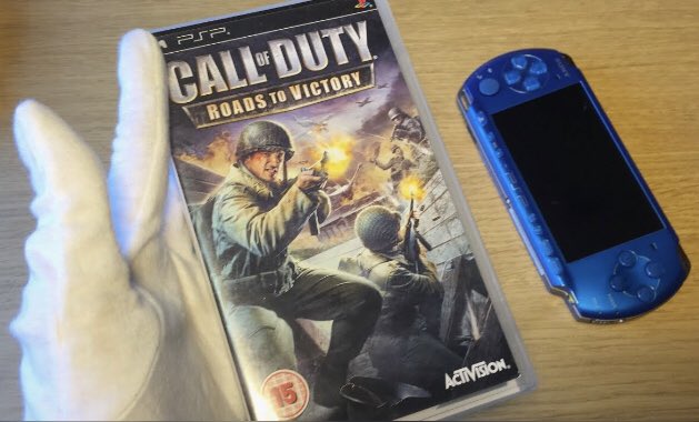 EegyyYa's tweet photo. Nah cod on the psp is going crazy https://t.co/Urvwv96w0N