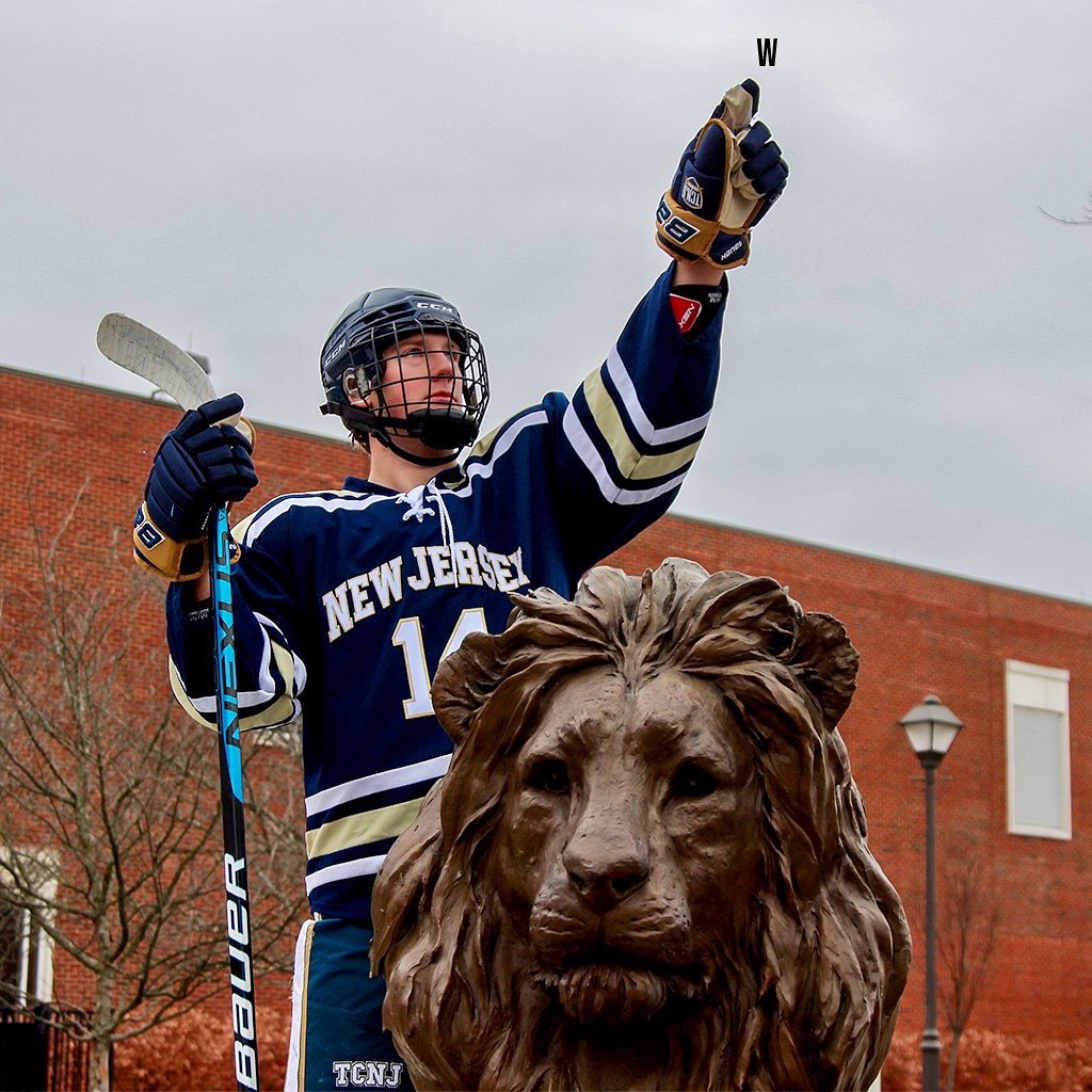 tcnjhockey's tweet photo. Tell ‘em Cislo 😏 https://t.co/a0YwWcTzXJ