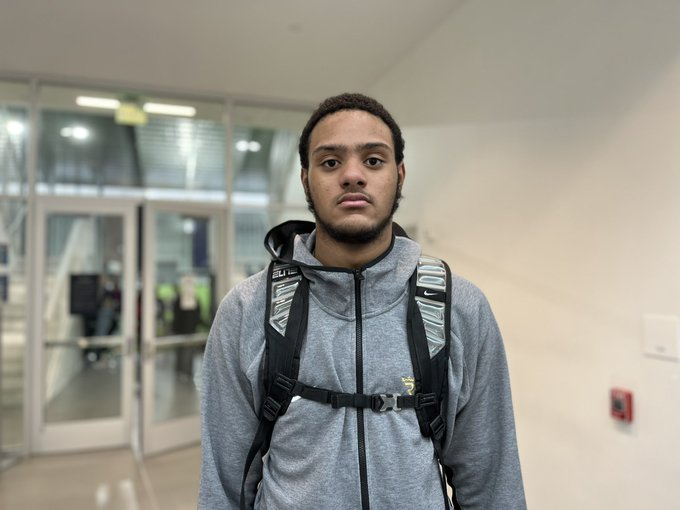 Liked the overall energy of '23 @RSLABasketball big David Meriwether (@21David_m). 6'10 240lbs &amp; a vocal anchor on the defensive end. Did his work on the glass, defended vertically when others drove at him and posted w/ a wide frame. Potential quality post-grad prospect.