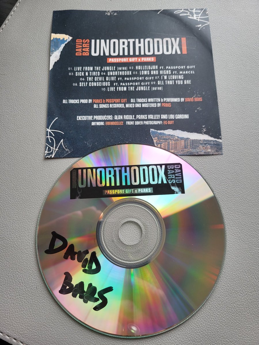 jubei208's tweet photo. YESTERDAY MADE THREE MONTHS SINCE BEING HIT BY A SUV...STILL IN THIS NECK BRACE. 

#PERSEVERANCE #KEEPGOING #STAYDETERMINED #DRIVEN

#HOODIE BY @Realdavidbars 

#ALBUM #UNORTHODOX BY #DAVIDBARS @PassPortGIFT &amp; @parksmusic 

THANK YOU!!!

#PARKS #PASSPORTGIFT #HIPHOP
#WIKIHHDG https://t.co/FHtpKoam3X