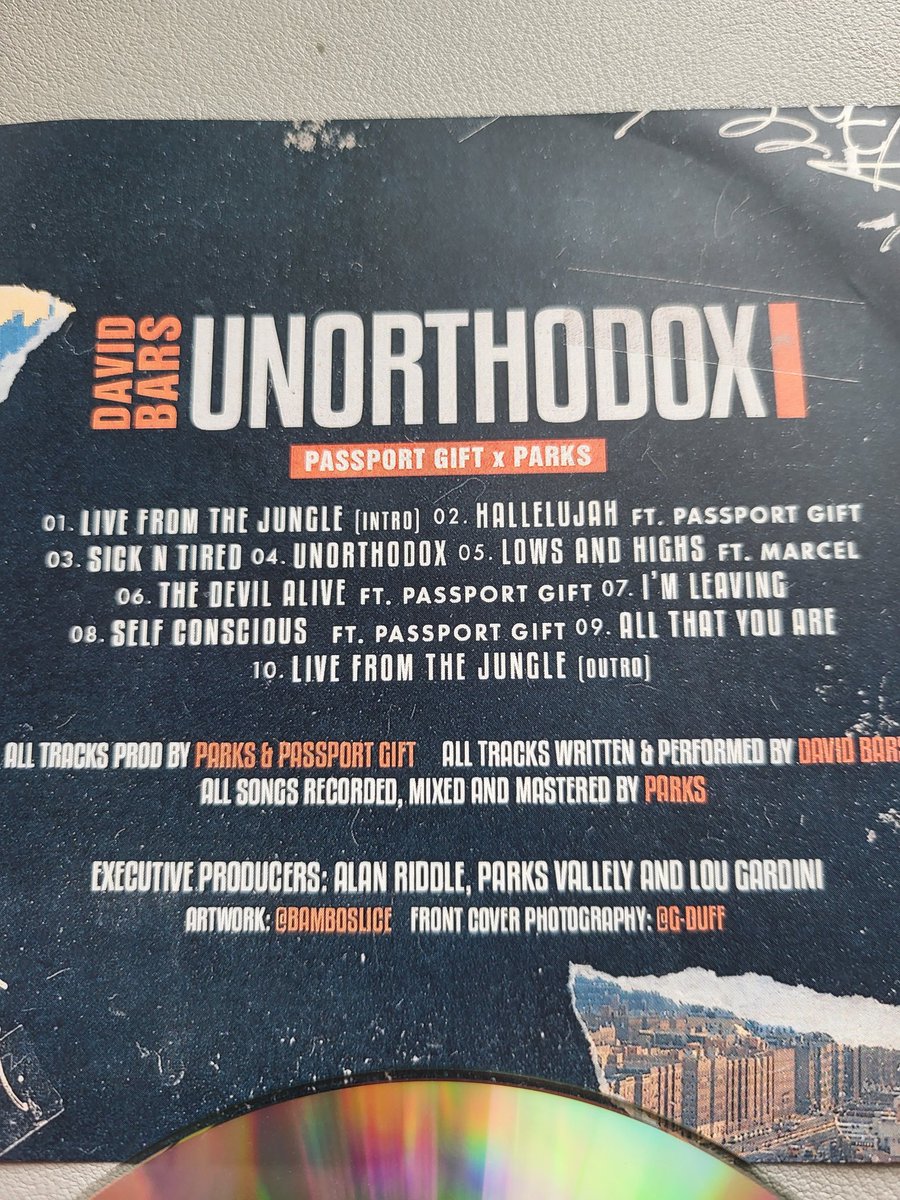 jubei208's tweet photo. YESTERDAY MADE THREE MONTHS SINCE BEING HIT BY A SUV...STILL IN THIS NECK BRACE. 

#PERSEVERANCE #KEEPGOING #STAYDETERMINED #DRIVEN

#HOODIE BY @Realdavidbars 

#ALBUM #UNORTHODOX BY #DAVIDBARS @PassPortGIFT &amp; @parksmusic 

THANK YOU!!!

#PARKS #PASSPORTGIFT #HIPHOP
#WIKIHHDG https://t.co/FHtpKoam3X